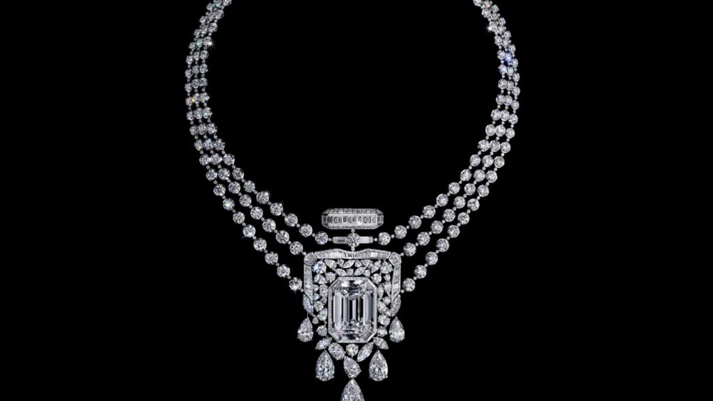 Seybold_Chanel_Necklace_Post_Image_1920x1080px-2