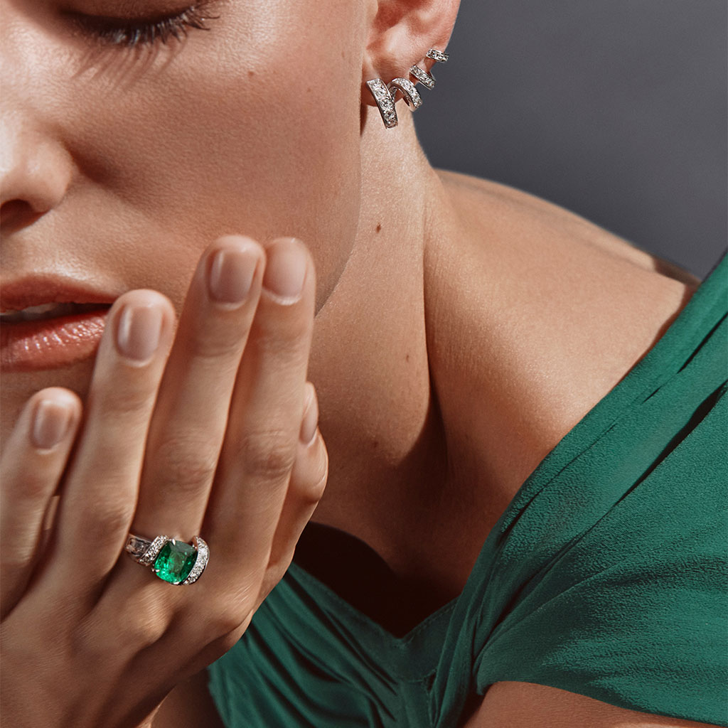 Chaumet Torsade Collection, emerald ring and earrings, both in white gold and diamonds.