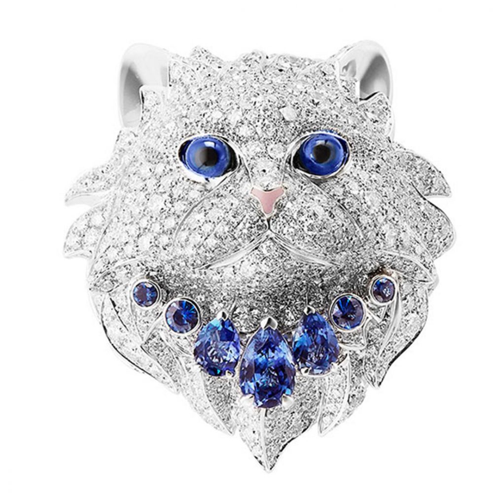 Cat pendant with white and blue diamonds